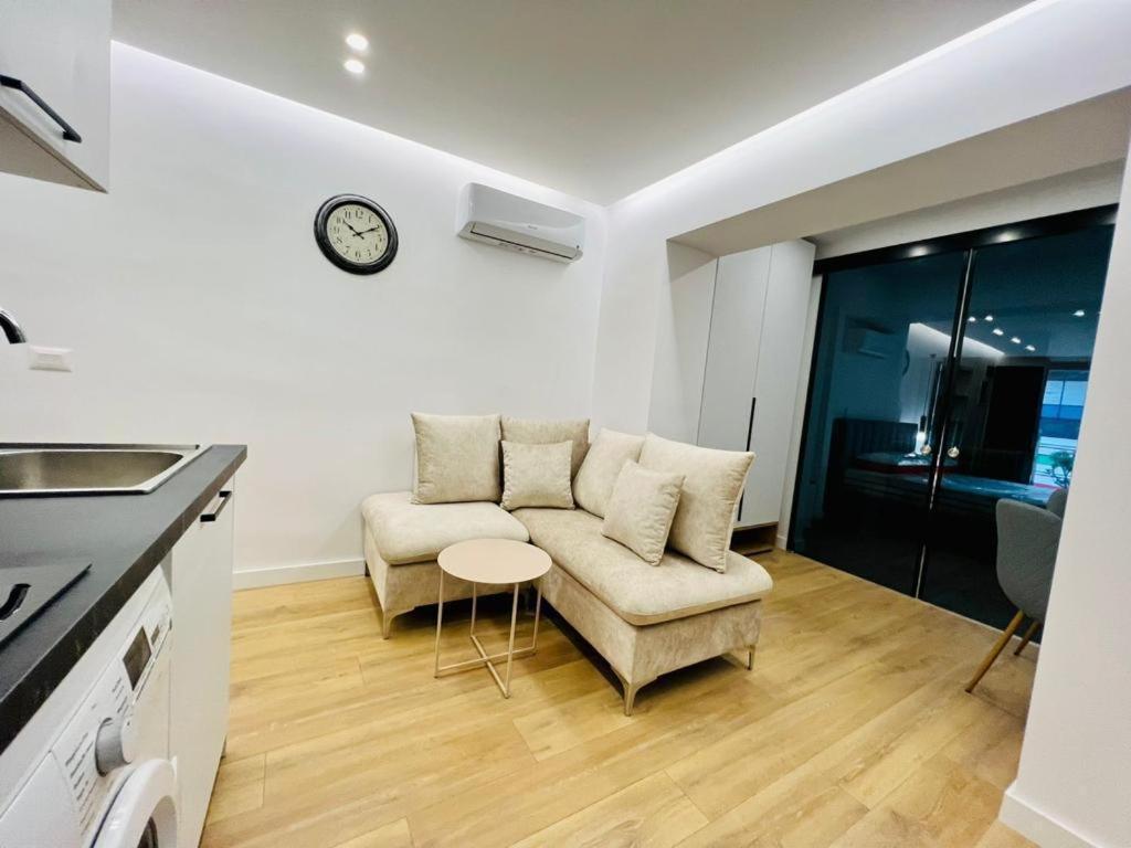 Come&Recome Tirana Apartments Exterior photo