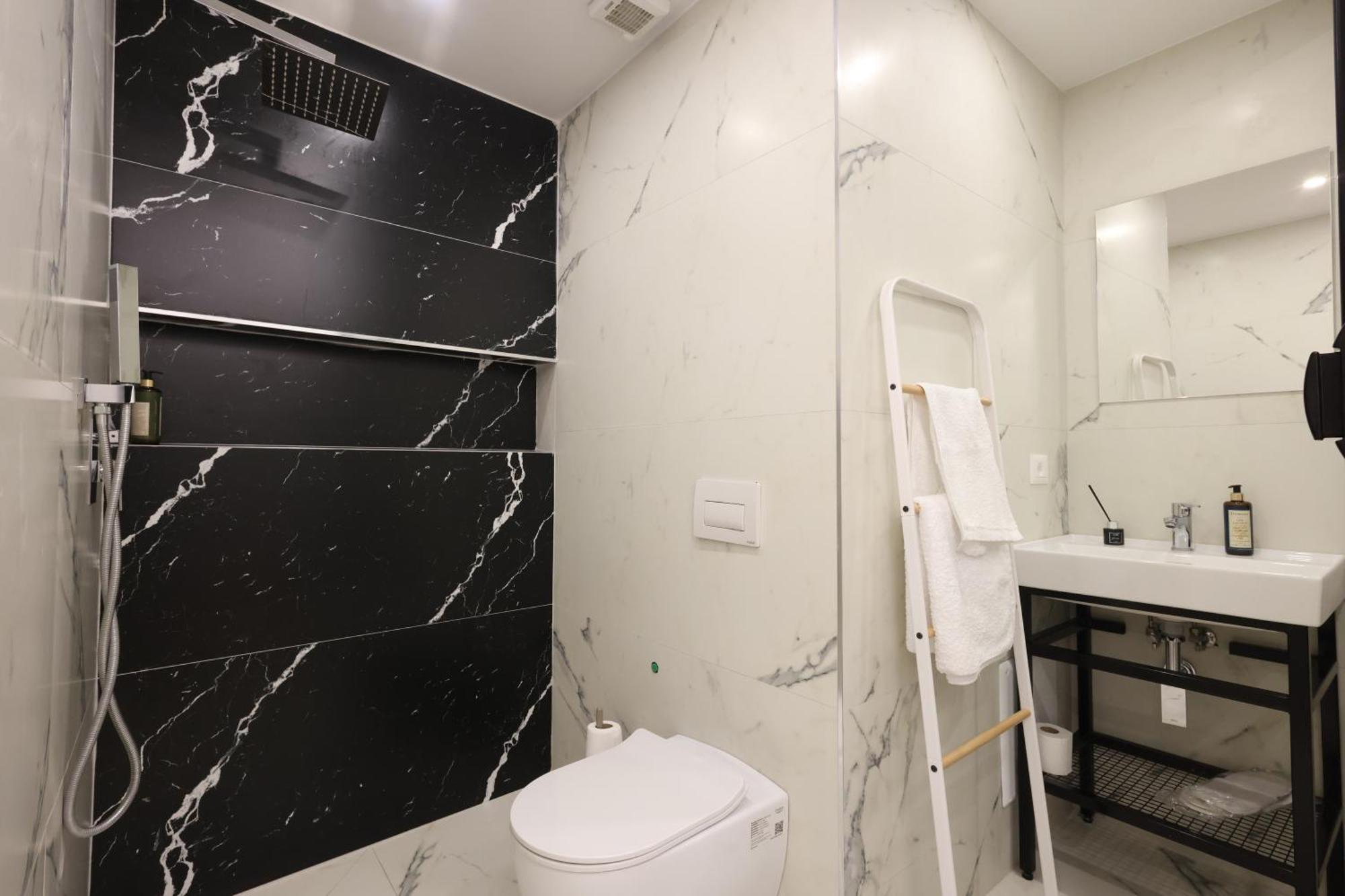 Come&Recome Tirana Apartments Exterior photo